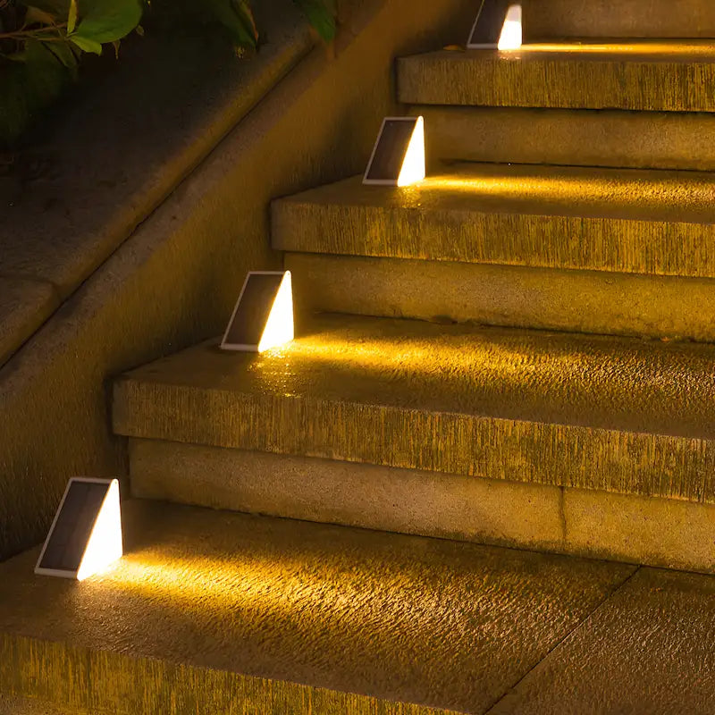 Solcelledrevet trappebelysning | IP65 vanntett LED-utebelysning