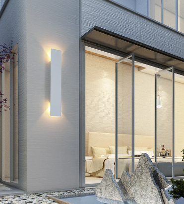 Lange LED Wandlamp | Minimalistische IP65 Buitenverlichting Voor Gang