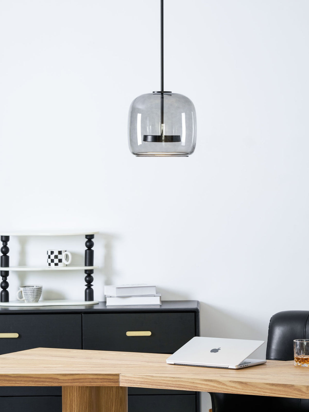 Minimalistisk Metro-glaspendel | Håndblæst LED-pendel