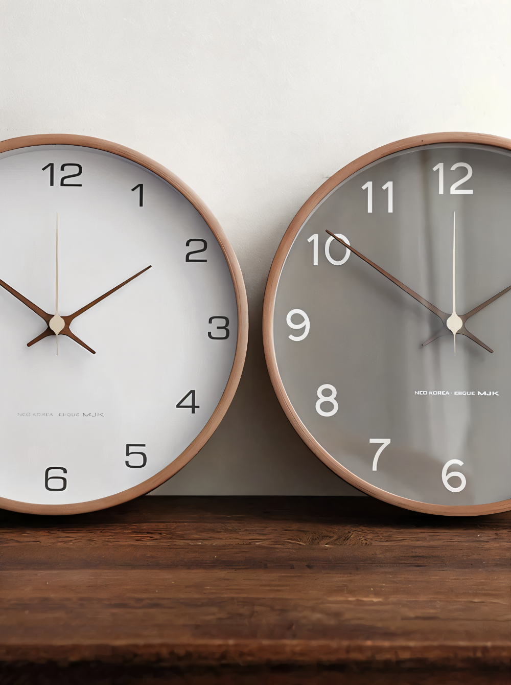 Horloge murale ronde en bois Orbs | Horloge à quartz silencieuse