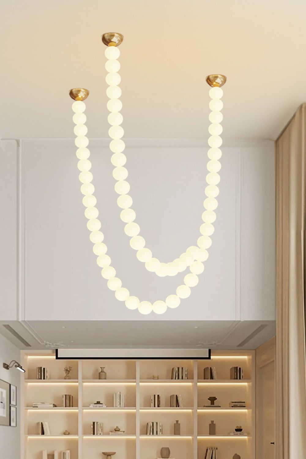 Perlehalskæde-pendellampe | LED i matteret glas og massivt messing