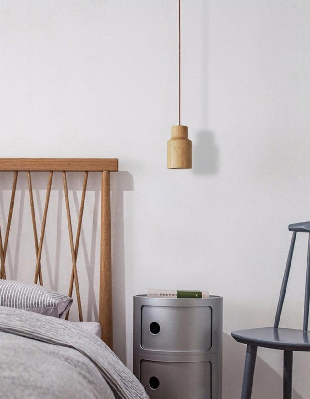 Pendellampe i massivt tre | Minimalistisk lampe med ledning