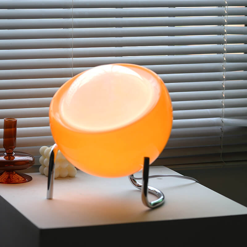 Moderne orange bordlampe af glas og jern – E26 stik