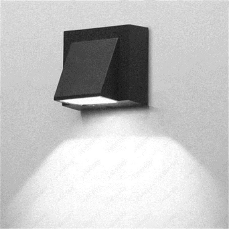 Moderne Sort Aluminium Udendørslampe med Integreret LED