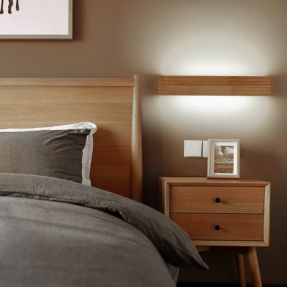 Löwe - Rustikt trædesign med moderne LED-teknologi
