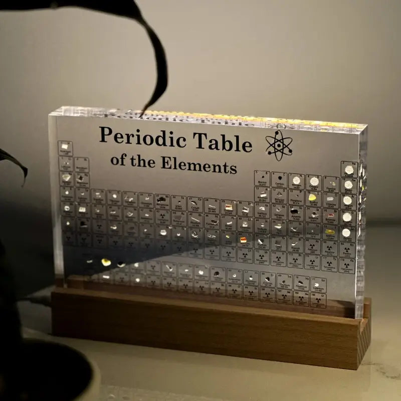 Periodisk system med ægte grundstoffer | 83 grundstofprøver med LED