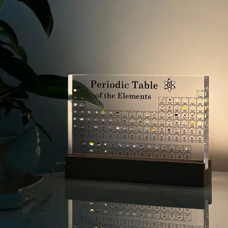 Periodisk system med ægte grundstoffer | 83 grundstofprøver med LED