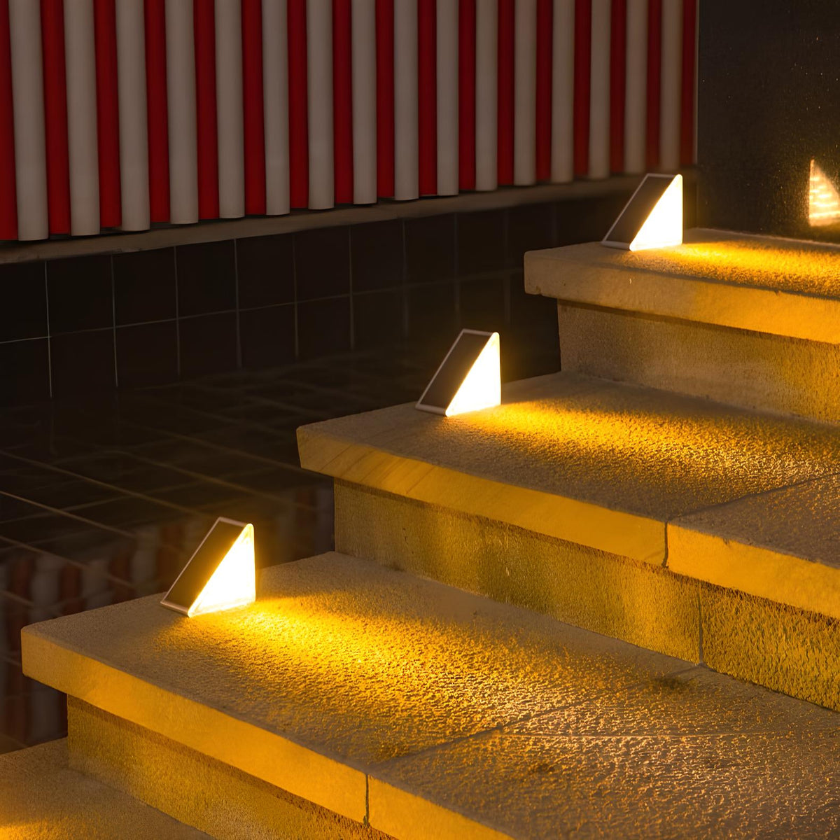 Solcelledrevet trappebelysning | IP65 vanntett LED-utebelysning