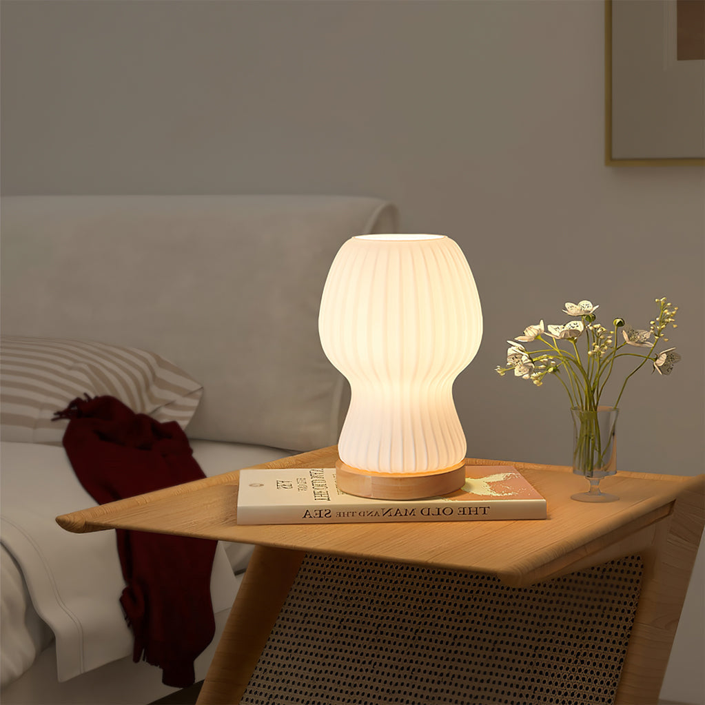 Lámpara de mesa de vidrio Japandi con iluminación ambiental suave