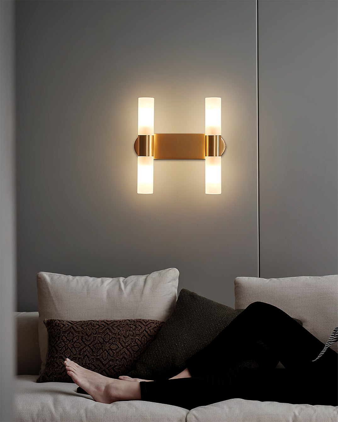 Elegant Wall Lamp with Energy-Efficient LED Lighting