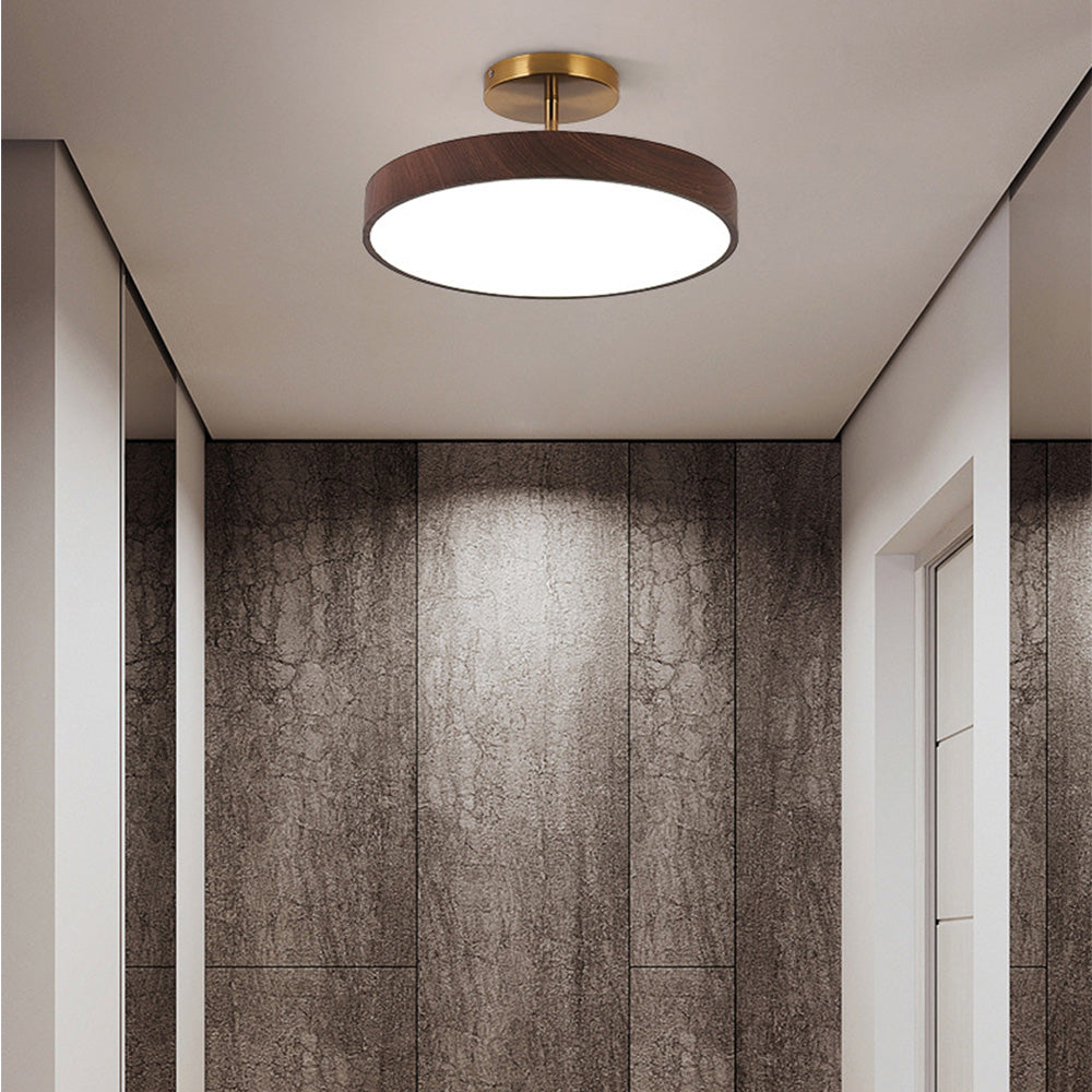 Skandinavisk Loftlampe med Trælook & Guldfarvet Ramme