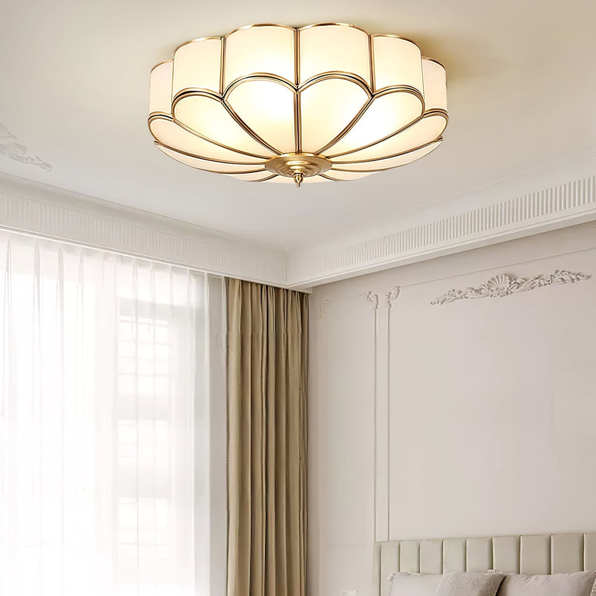 Kobber taklampe i messing og glass