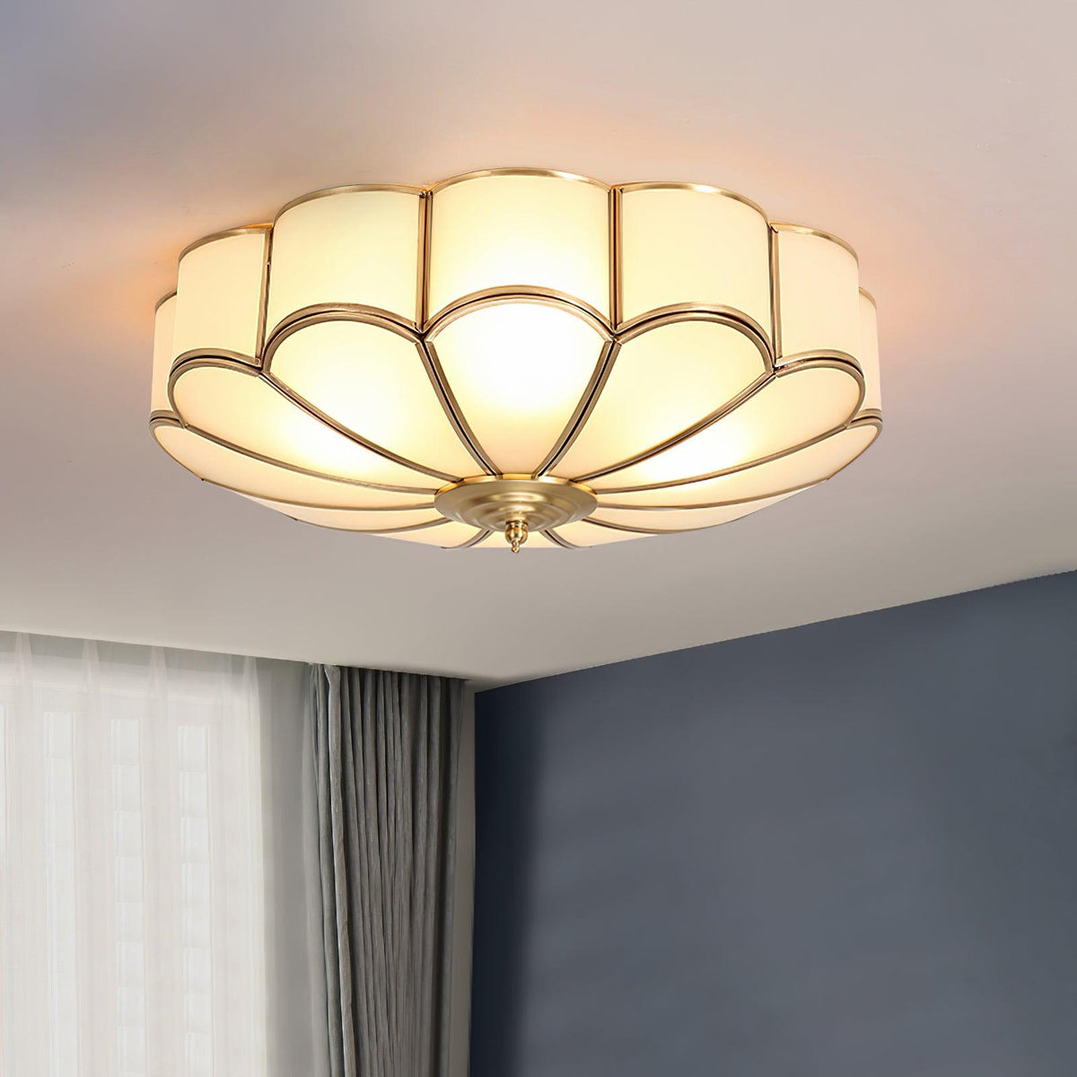 Kobber taklampe i messing og glass