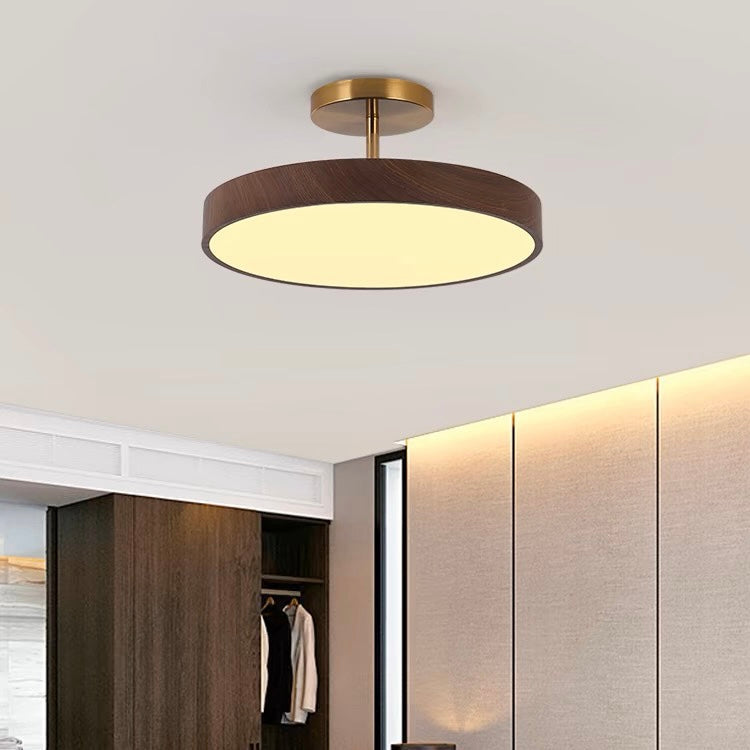 Skandinavisk Loftlampe med Trælook & Guldfarvet Ramme