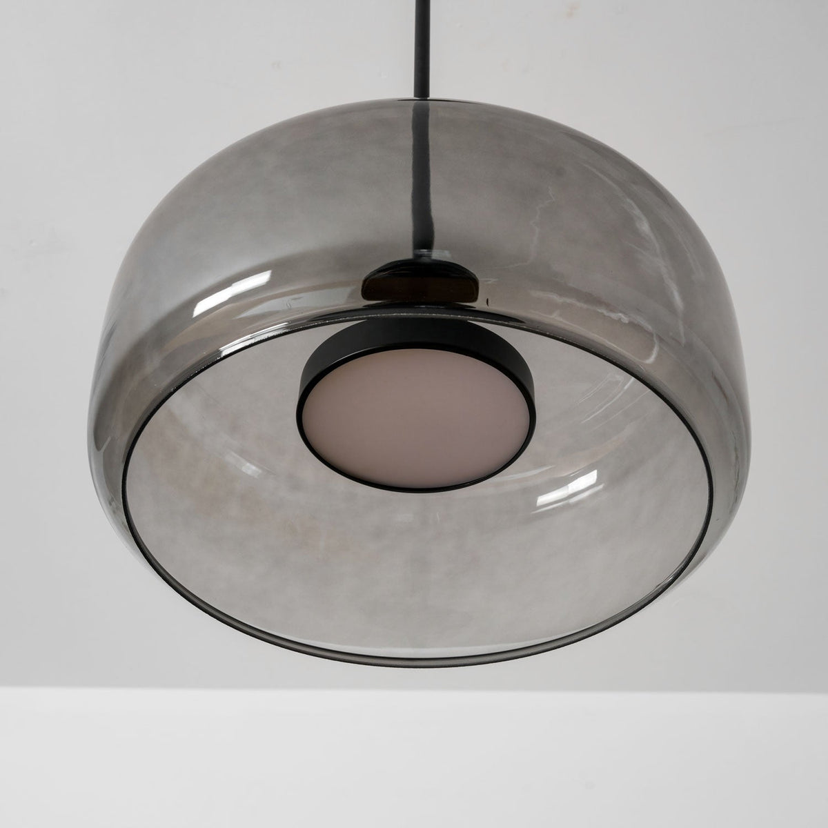 Minimalistisk Metro-glaspendel | Håndblæst LED-pendel