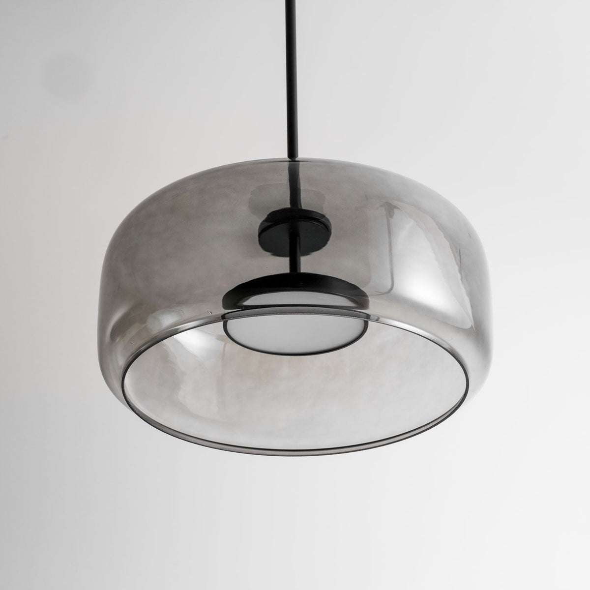Minimalistisk Metro-glaspendel | Håndblæst LED-pendel