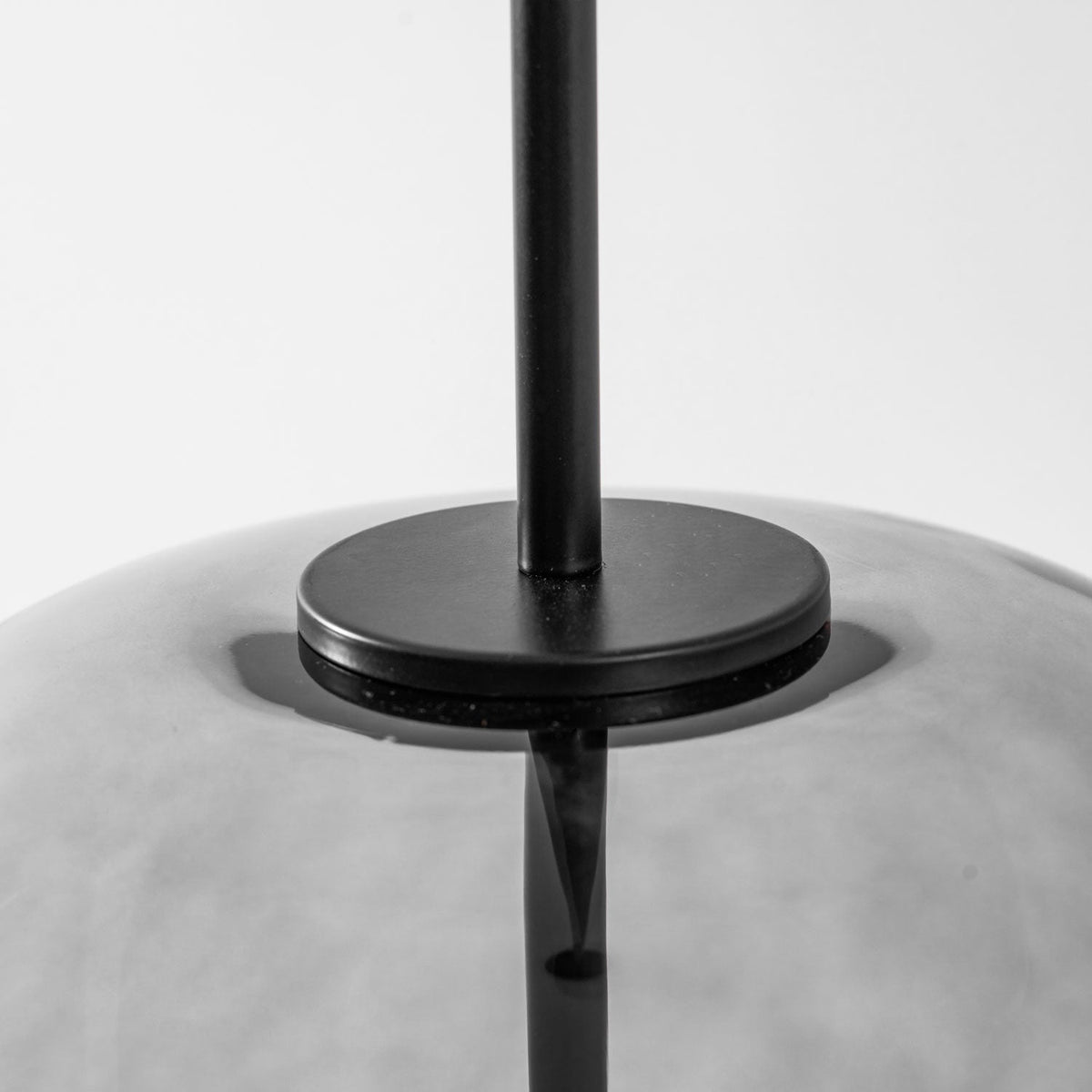 Minimalistisk Metro-glaspendel | Håndblæst LED-pendel