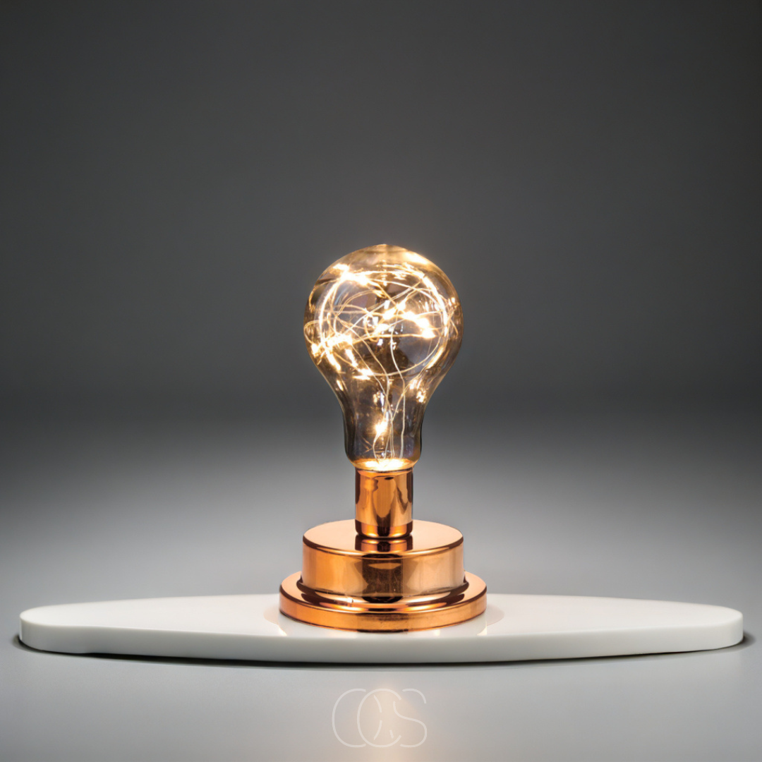 Bordlampe med Elegant Pæredesign