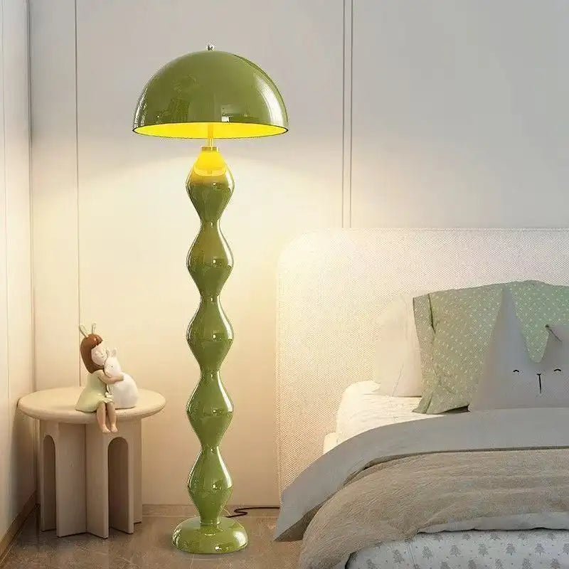 Scandinavische Metalen Vloerlamp | Moderne Sculpturale Staande Lamp