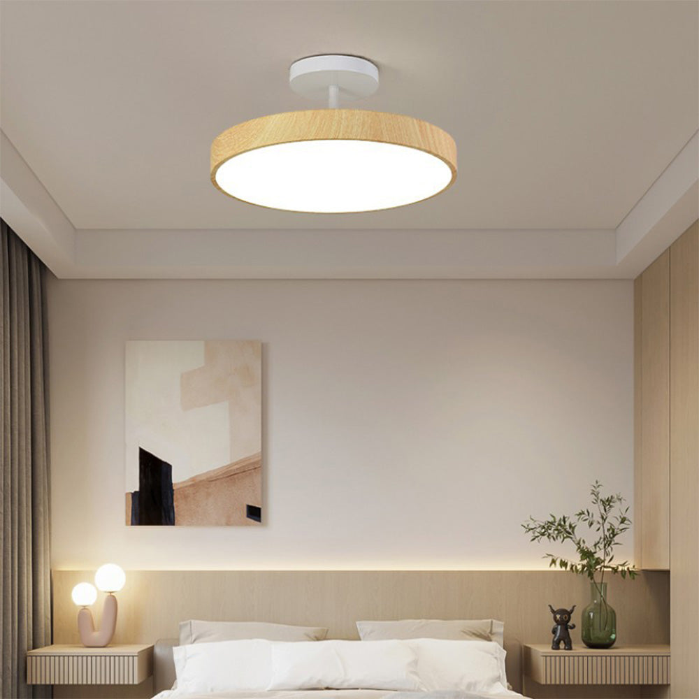 Skandinavisk Loftlampe med Trælook & Guldfarvet Ramme