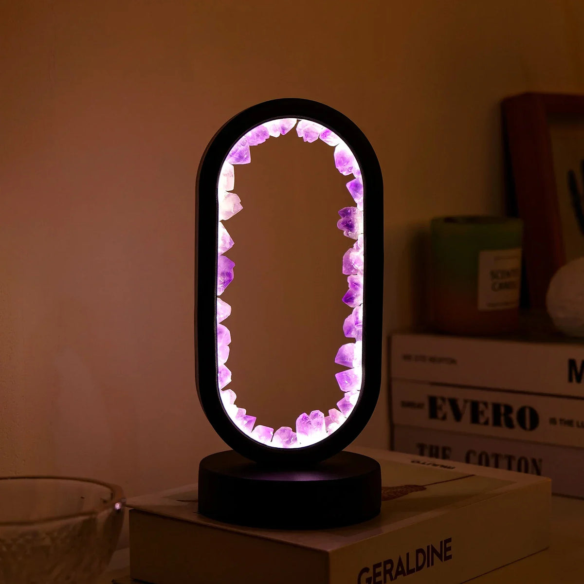 Lagom – Ametyst Serenitet Lampe med Naturlige Krystaller