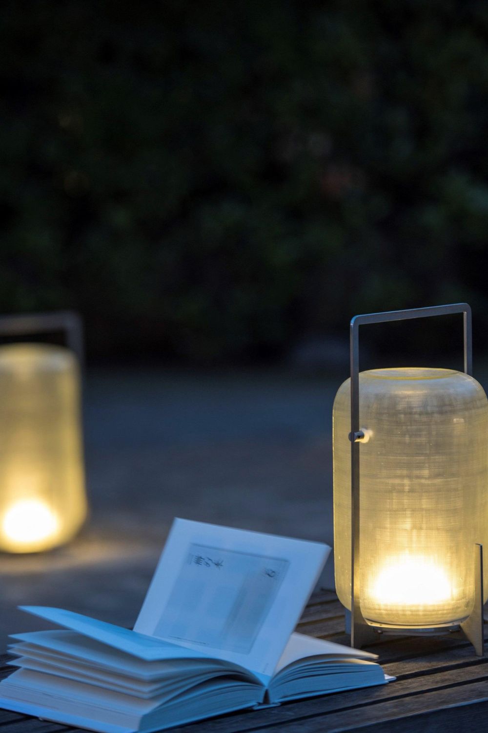 Twilight oppladbar bordlampe | IP65 LED-utendørslampe