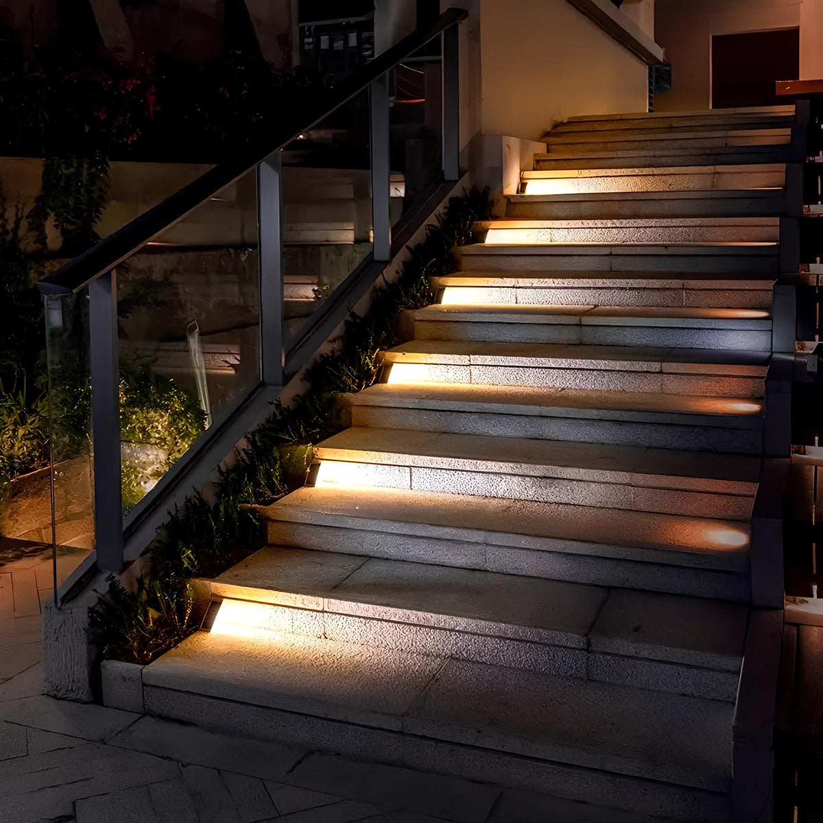 Solcelledrevet trappebelysning | IP65 vanntett LED-utebelysning