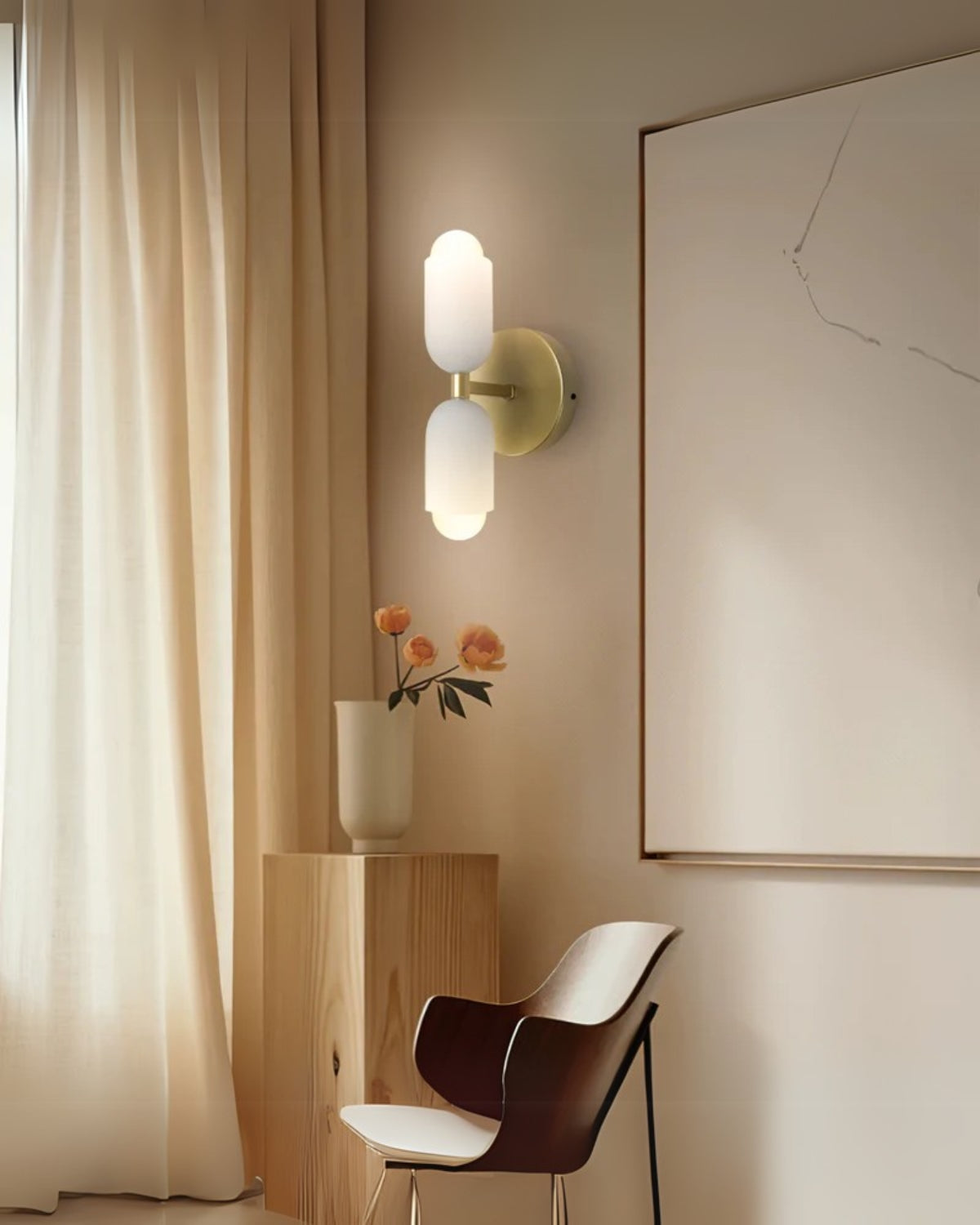 Moderne Vegglampe for Stemningsfull og Myk Belysning i Hjemmet
