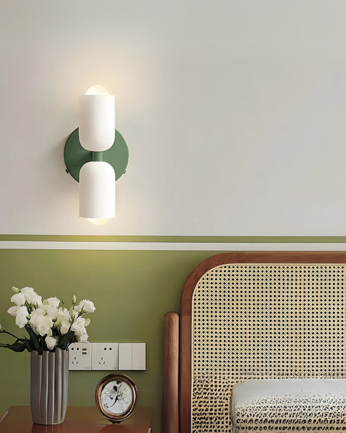 Moderne Vegglampe for Stemningsfull og Myk Belysning i Hjemmet