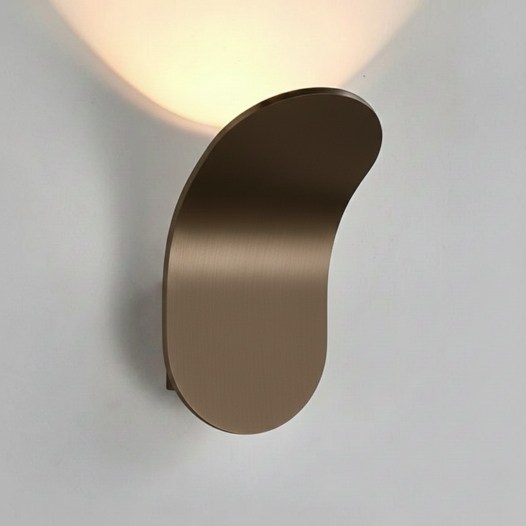 Skandynawska minimalistyczna lampa ścienna LED z metalu