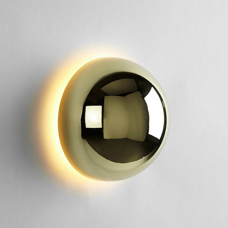 Rund LED Væglampe af Glas & Metal